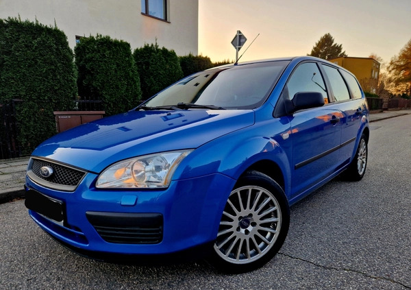 Ford Focus cena 11900 przebieg: 204000, rok produkcji 2006 z Radom małe 667